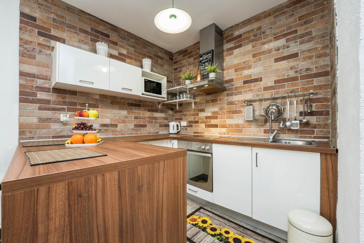 Apartman Evita 扎达尔 外观 照片