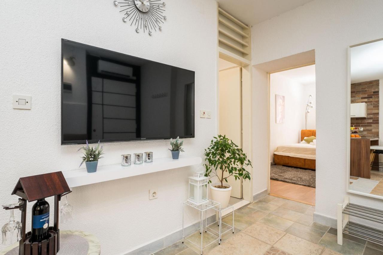 Apartman Evita 扎达尔 外观 照片