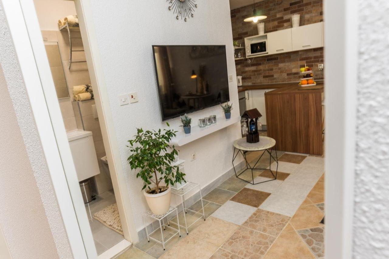 Apartman Evita 扎达尔 外观 照片